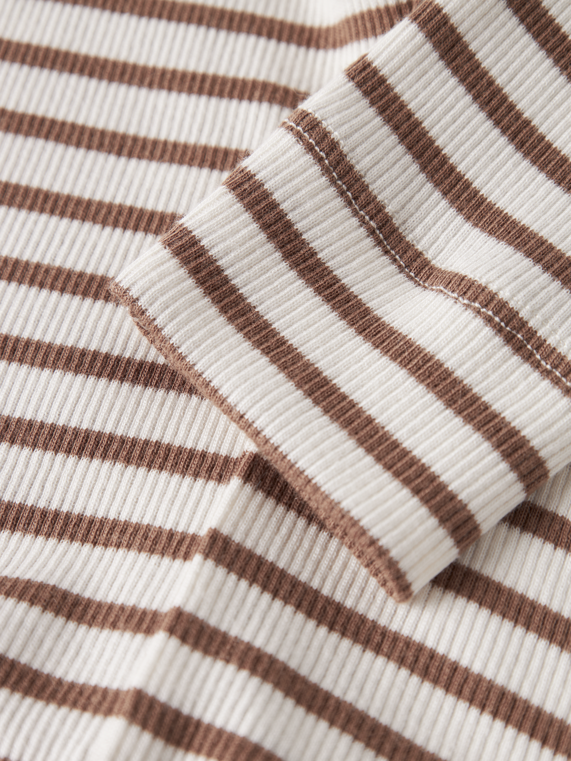 model_shot-front_full